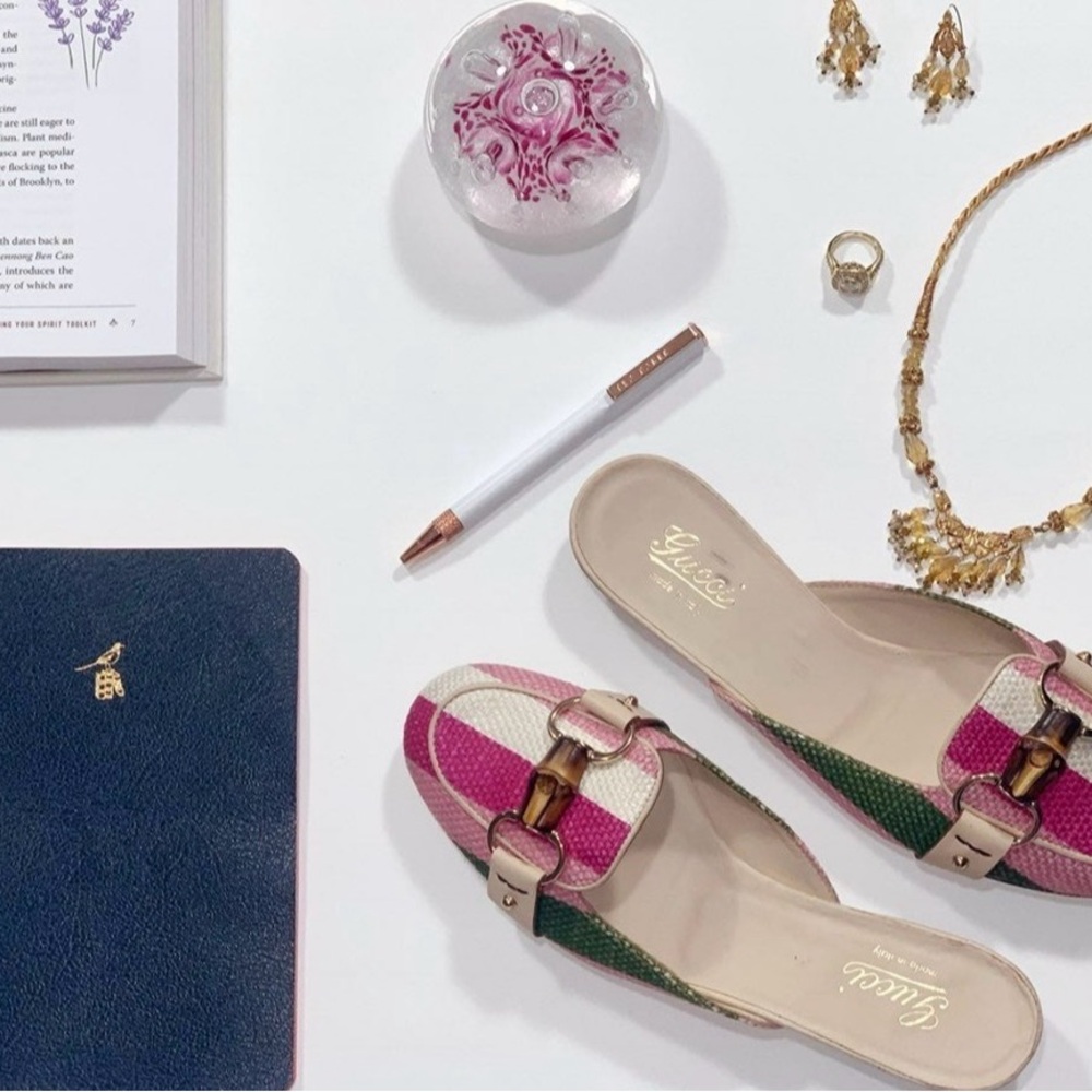 Gucci Women's Pink and Green horsebit flats